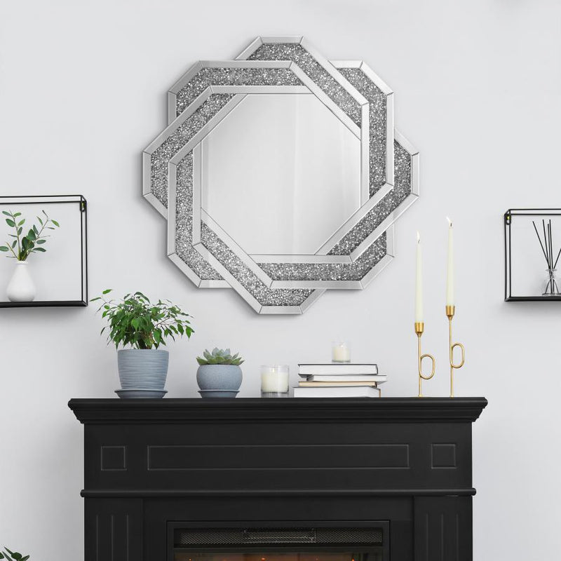 Mikayla Entryway & Decor
