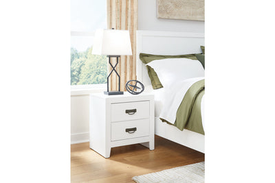 Binterglen Nightstand