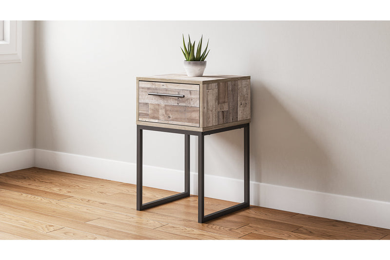 Neilsville Nightstand